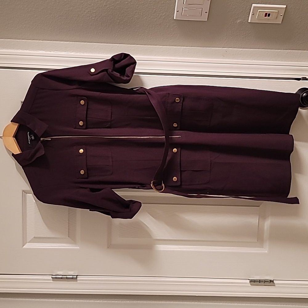 Sharagano Women's Zipped Burgundy formal dress with pockets and Gold buttons 6